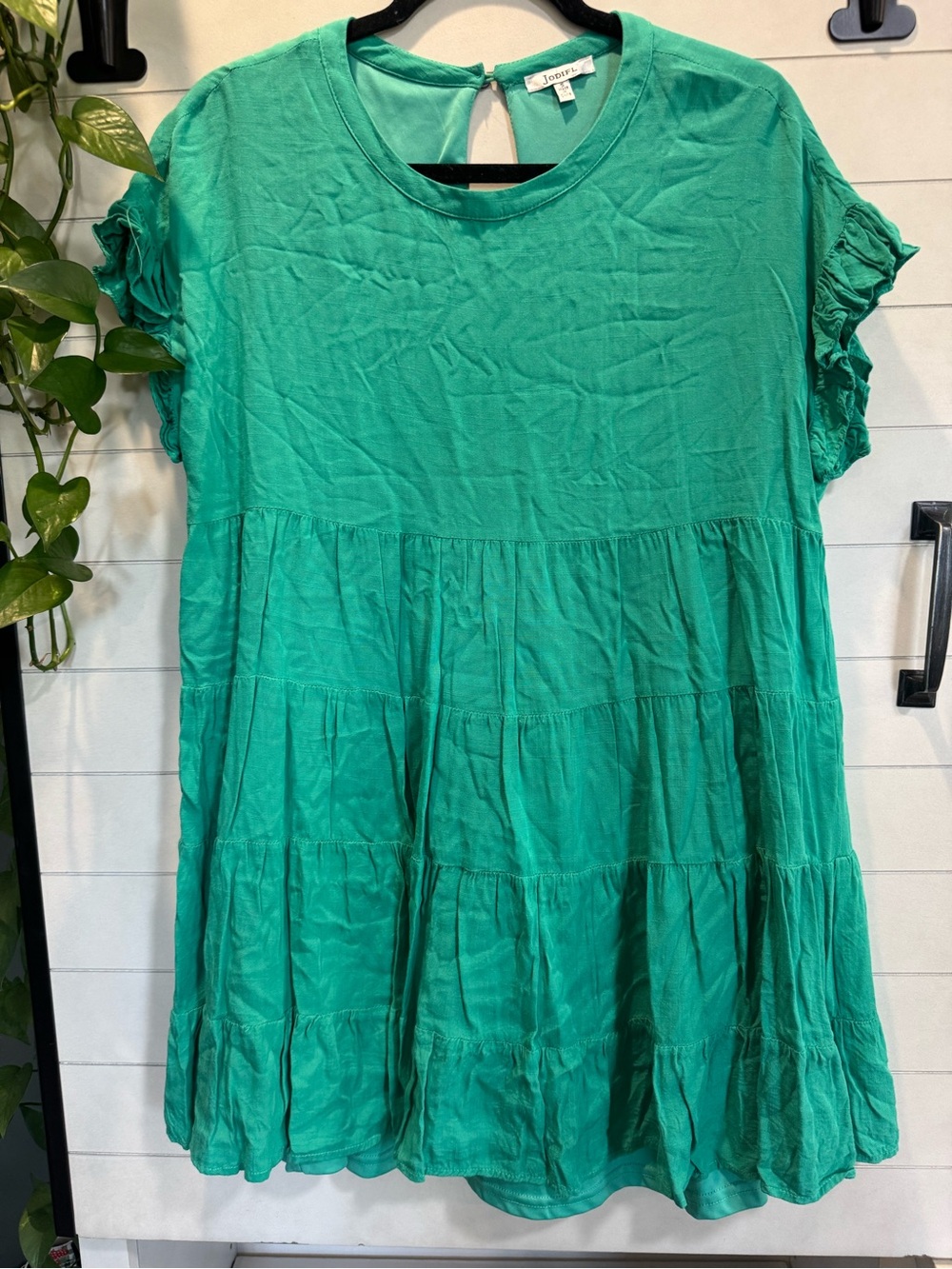 JODIFL Emerald Green Tiered Short Sleeve Mini Dress
